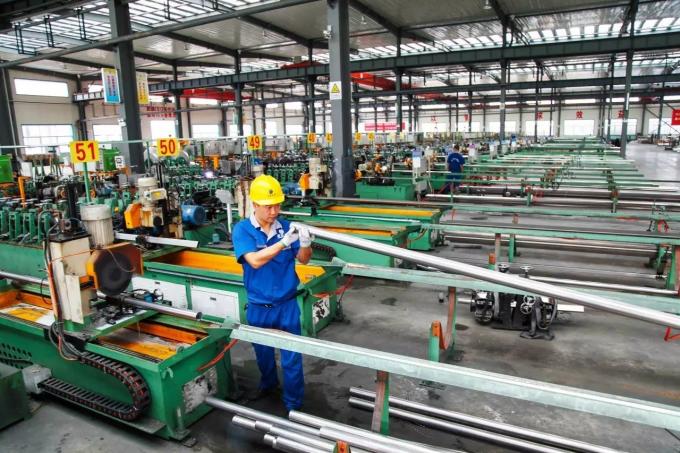 ทองแดงไนเคิลท่อสําหรับเครื่องเย็น C30600 90/10 70/30 ขนาดที่กําหนดเอง 12